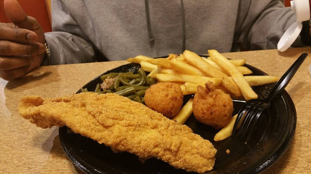 Captain Ds | restaurant | 4800 Williamsburg Rd, Richmond, VA 23231, USA | 8042220250 OR +1 804-222-0250