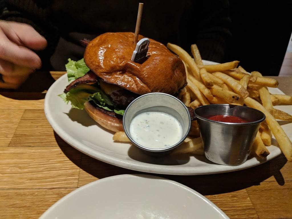 Wood Ranch BBQ & Grill | restaurant | 110 N 1st St, Burbank, CA 91502, USA | 7472002460 OR +1 747-200-2460