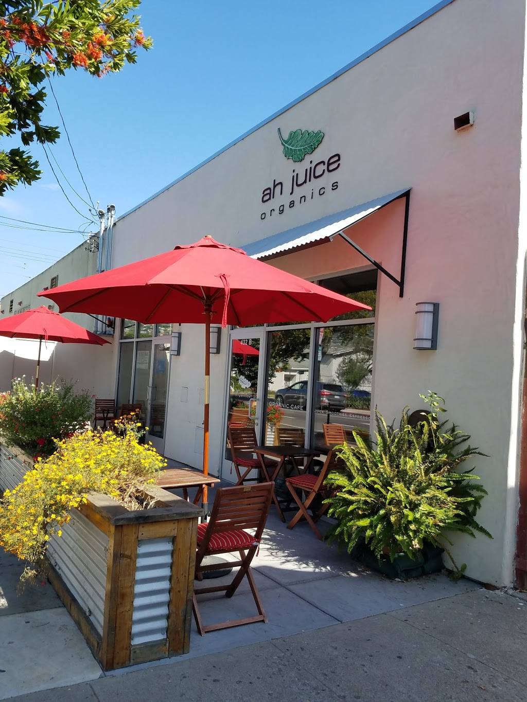 ah juice organic cafe | restaurant | 432 E Haley St, Santa Barbara, CA 93101, USA | 8056981032 OR +1 805-698-1032