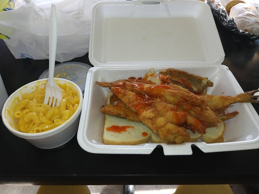 Chois Chicken & Trout | meal takeaway | 3436 Annapolis Rd, Baltimore, MD 21227, USA | 4103554000 OR +1 410-355-4000