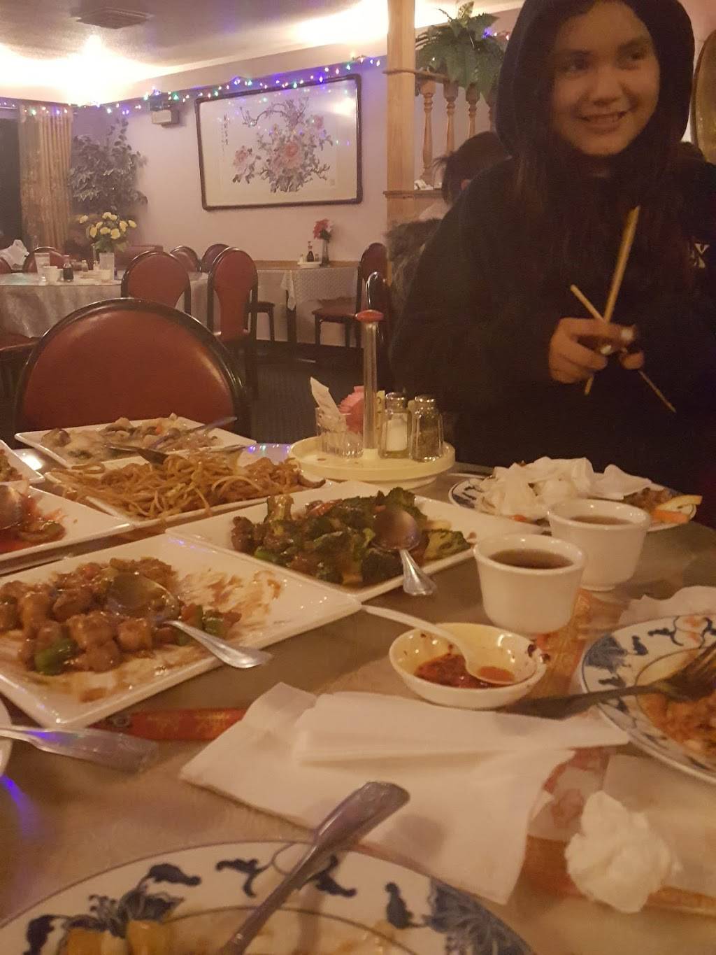 Happy Day | restaurant | 14455 Skyway Rd, Magalia, CA 95954, USA | 5308734719 OR +1 530-873-4719