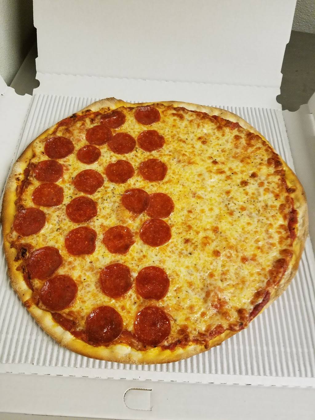 Stellas Pizza & Pub | meal delivery | 1101 Butterfield Rd, Wheaton, IL 60189, USA | 6306906770 OR +1 630-690-6770