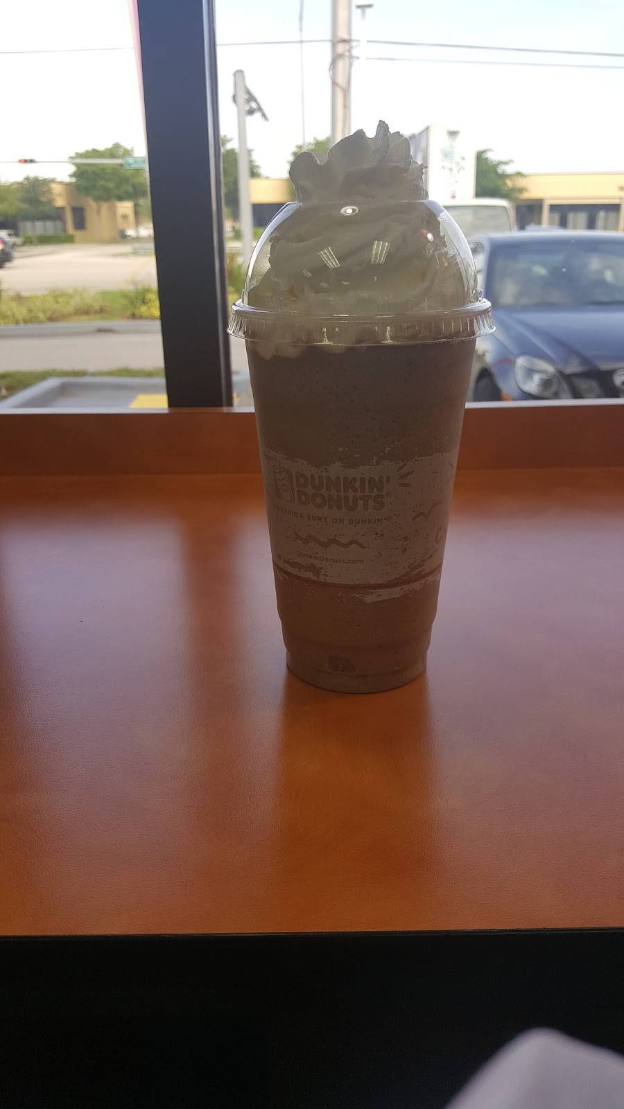 Dunkin | bakery | 15905 NW 57th Ave, Hialeah, FL 33014, USA | 3056212024 OR +1 305-621-2024