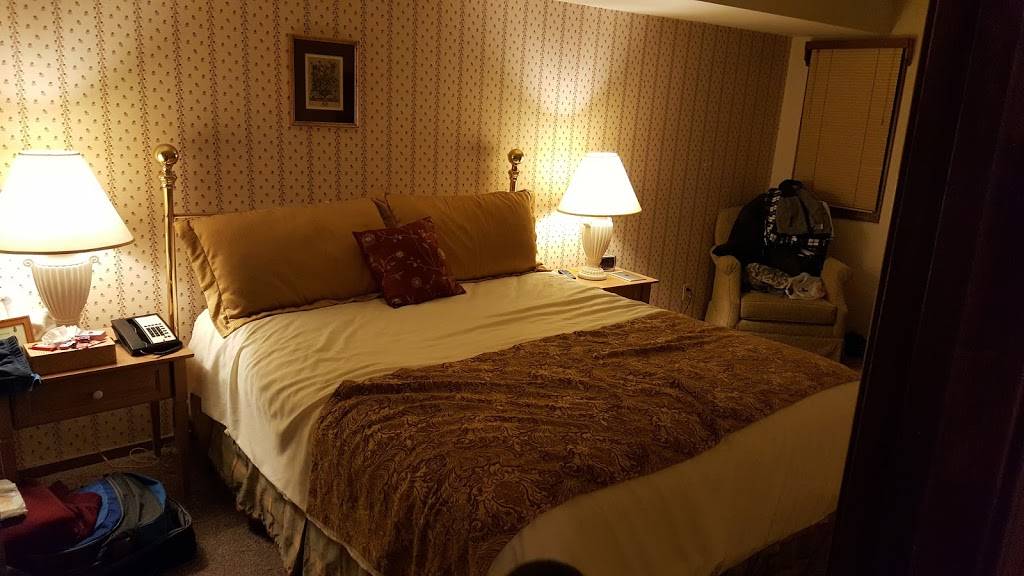 Mountain Retreat Resort | restaurant | 936 Cypress Point Dr, Arnold, CA 95223, USA | 2097954447 OR +1 209-795-4447