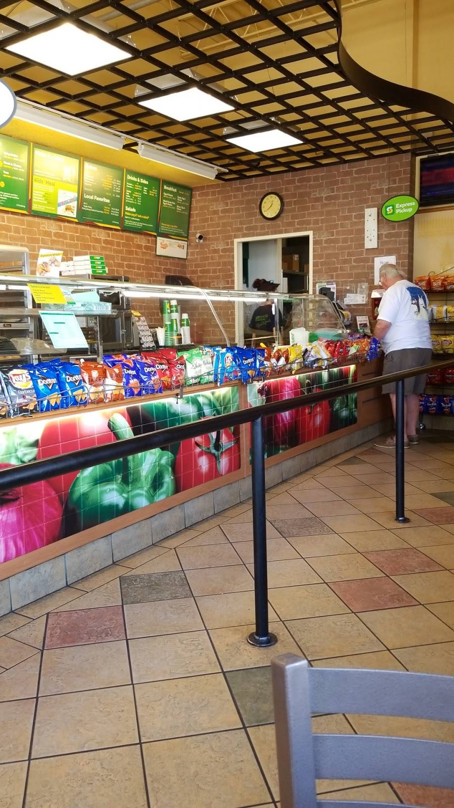 Subway | restaurant | 997 N Tamiami Trail, Nokomis, FL 34275, USA | 9414842771 OR +1 941-484-2771