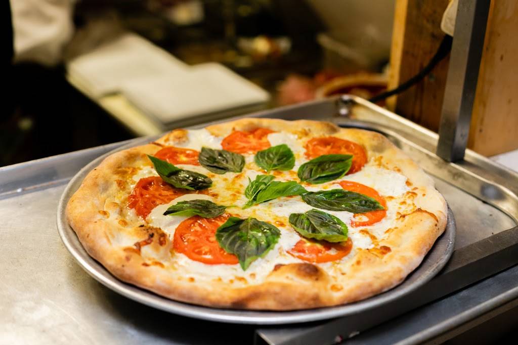 Joes Tavern | restaurant | 16 Division St, Cohoes, NY 12047, USA | 5182356555 OR +1 518-235-6555