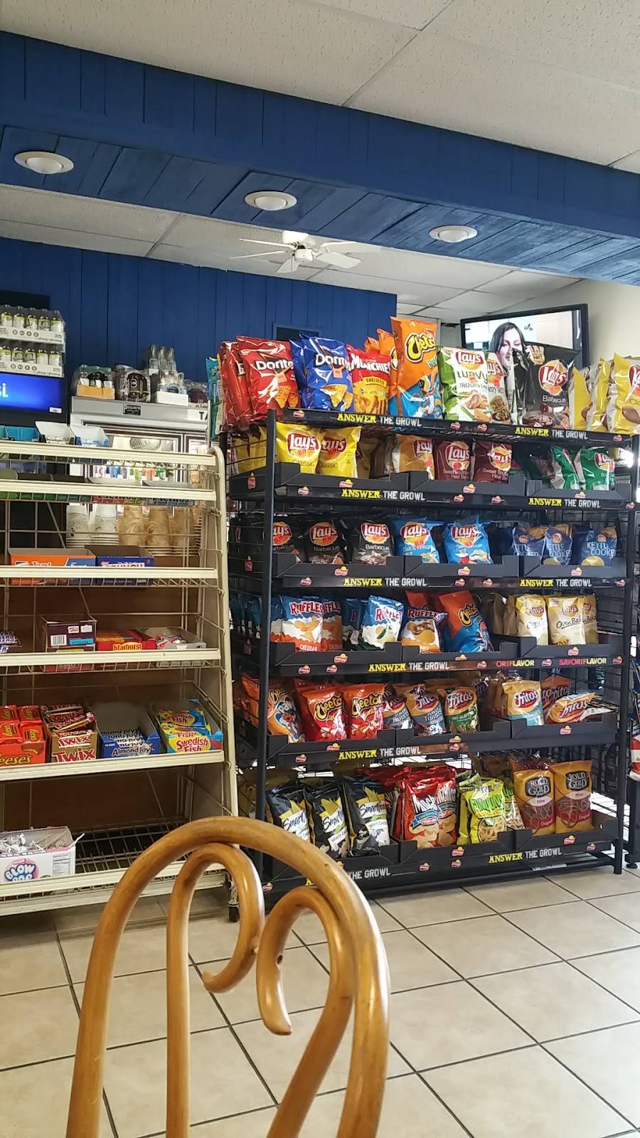 Lisas Deli & Restaurant | meal takeaway | 21 NJ-12, Flemington, NJ 08822, USA | 9087825253 OR +1 908-782-5253