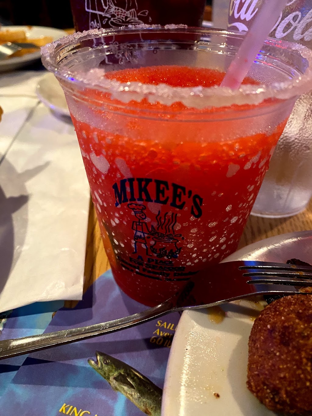 Mikees Seafood | restaurant | 205 E 2nd Ave, Gulf Shores, AL 36542, USA | 2519486452 OR +1 251-948-6452