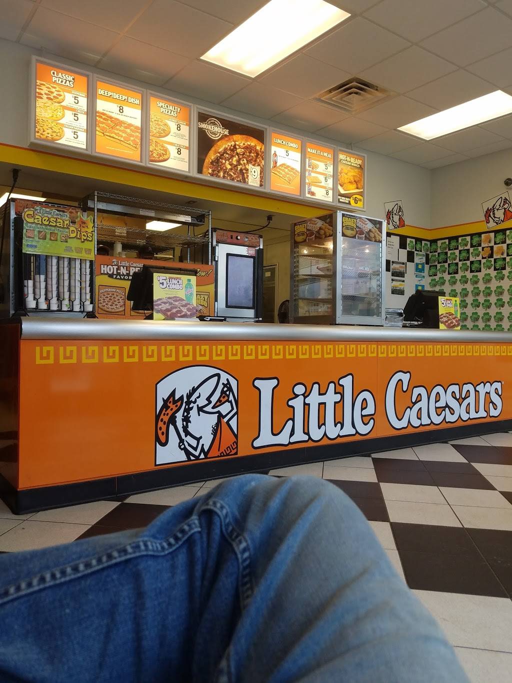 Little Caesars Pizza | meal takeaway | 3280f N Pleasantburg Dr, Greenville, SC 29609, USA | 8642555188 OR +1 864-255-5188
