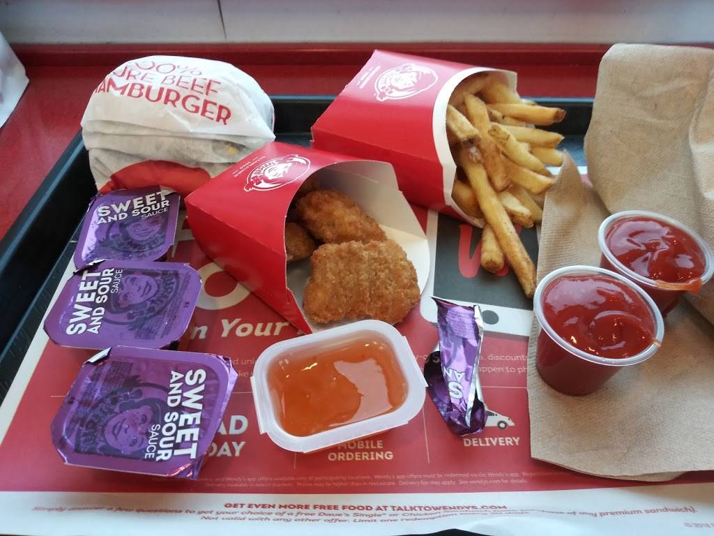 Wendys | restaurant | 312 Boston Rd, North Billerica, MA 01862, USA | 9786634550 OR +1 978-663-4550