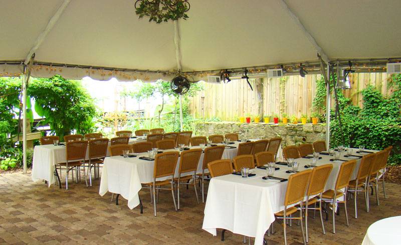 Wahoo! Grill | restaurant | 1042 W College Ave, Decatur, GA 30030, USA | 4043733331 OR +1 404-373-3331