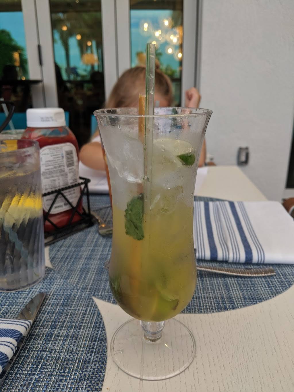 Beach Grill Private Club | restaurant | 35 Ocean Reef Dr, Key Largo, FL 33037, USA | 3053672611 OR +1 305-367-2611