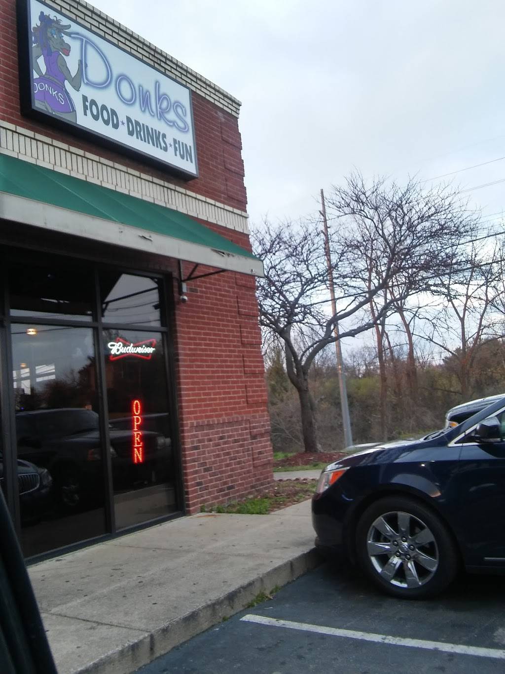 DONKS | restaurant | 2209 Murfreesboro Pike, Nashville, TN 37217, USA | 6156102733 OR +1 615-610-2733