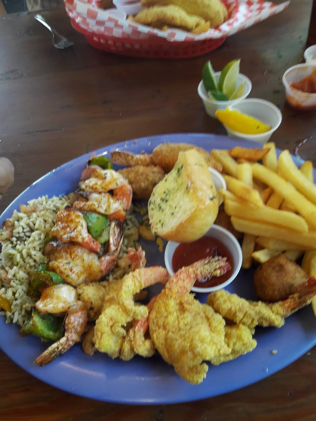 Capt. Bennys Seafood | restaurant | 5700 N Interstate 35 Frontage Rd, Austin, TX 78751, USA | 5124521417 OR +1 512-452-1417