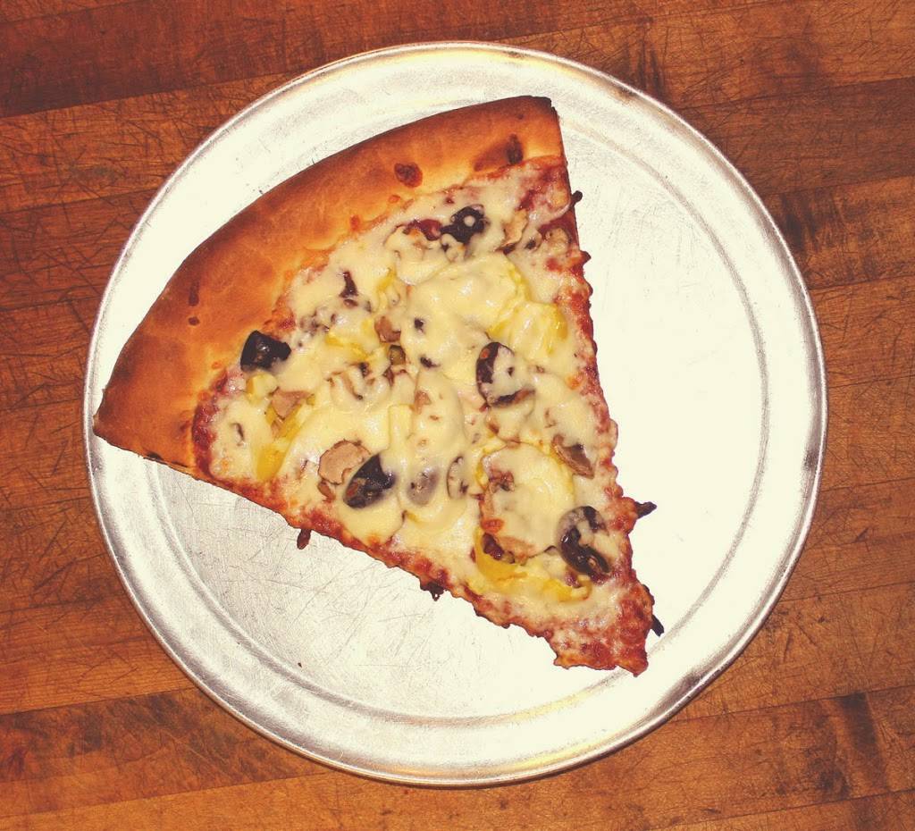 Woodys Pizza | meal delivery | 39 Center St, Folly Beach, SC 29439, USA | 8435880088 OR +1 843-588-0088