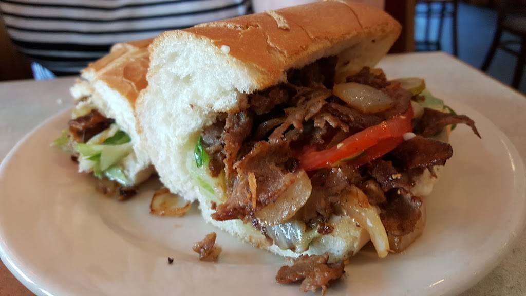 College Delly | restaurant | 336 Richmond Rd, Williamsburg, VA 23185, USA | 7572293915 OR +1 757-229-3915