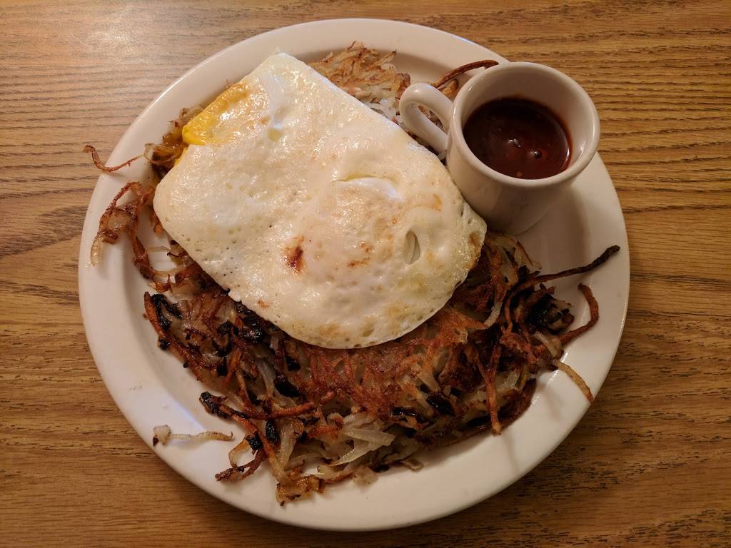 Smoke On the Water | restaurant | 103 Park Ave, Charlevoix, MI 49720, USA | 2312379604 OR +1 231-237-9604