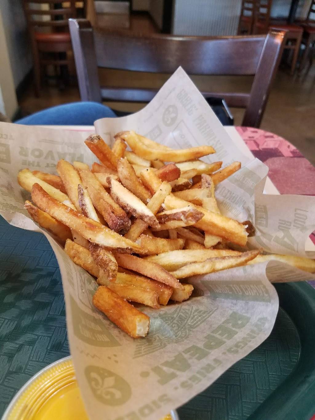 Wingstop | restaurant | 7171 Camino Arroyo, Gilroy, CA 95020, USA | 4088429464 OR +1 408-842-9464