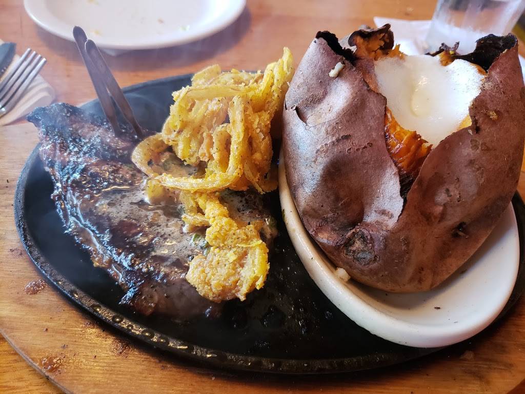 Logans Roadhouse | restaurant | 1071 Glenway Dr, Statesville, NC 28625, USA | 7048733122 OR +1 704-873-3122