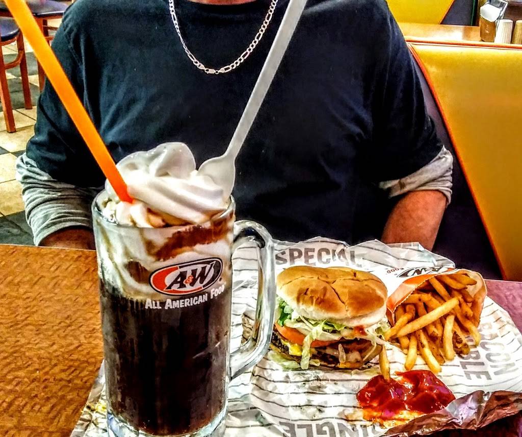 A&W Restaurant | restaurant | 774 N Lake Ave, Phillips, WI 54555, USA | 7153393104 OR +1 715-339-3104