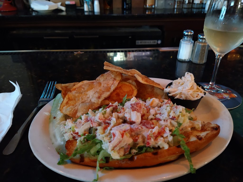 Randall Manor Tavern | restaurant | 735 Castleton Ave, Staten Island, NY 10310, USA | 3478552724 OR +1 347-855-2724