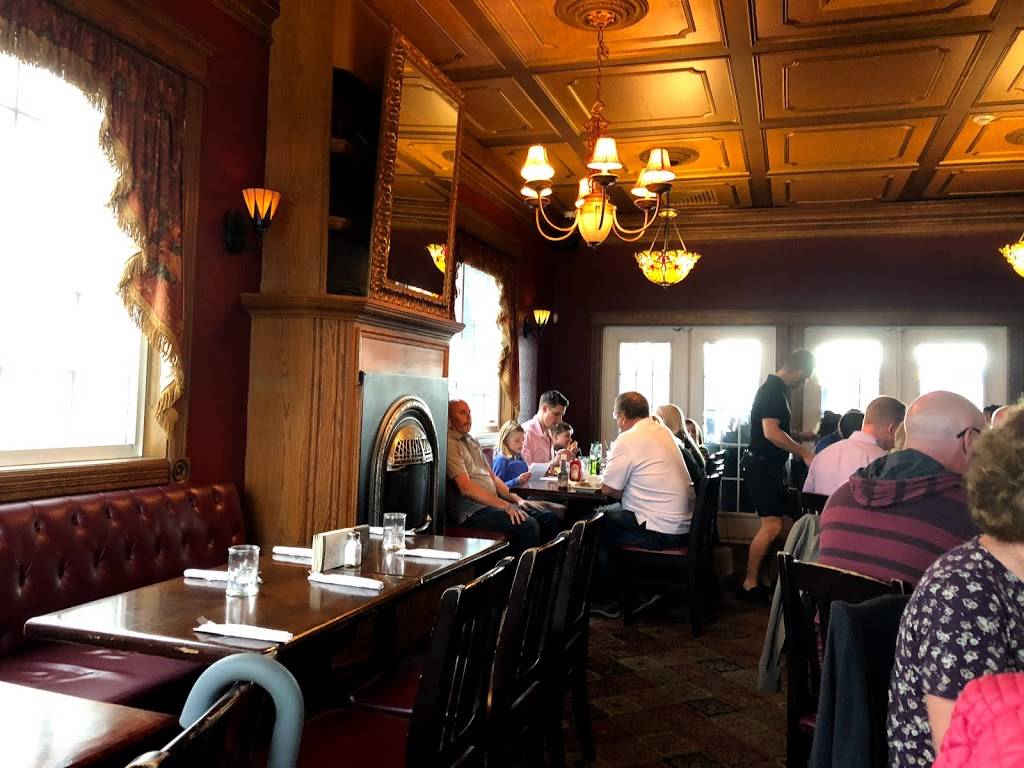 The Black Dog Pub | restaurant | 87 Island Rd, Scarborough, ON M1C 2P6, Canada | 4162864544 OR +1 416-286-4544