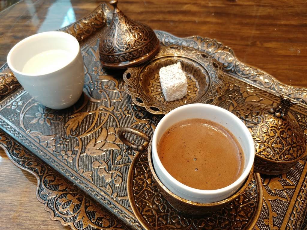 Crepes De Luxe | restaurant | 5100 Erin Mills Pkwy, Mississauga, ON L5M 4Z5, Canada | 9056081118 OR +1 905-608-1118