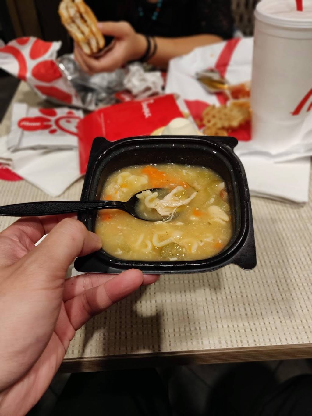 Chick-fil-A Annapolis FSR | restaurant | 2025 Somerville Rd, Annapolis, MD 21401, USA | 4102660008 OR +1 410-266-0008