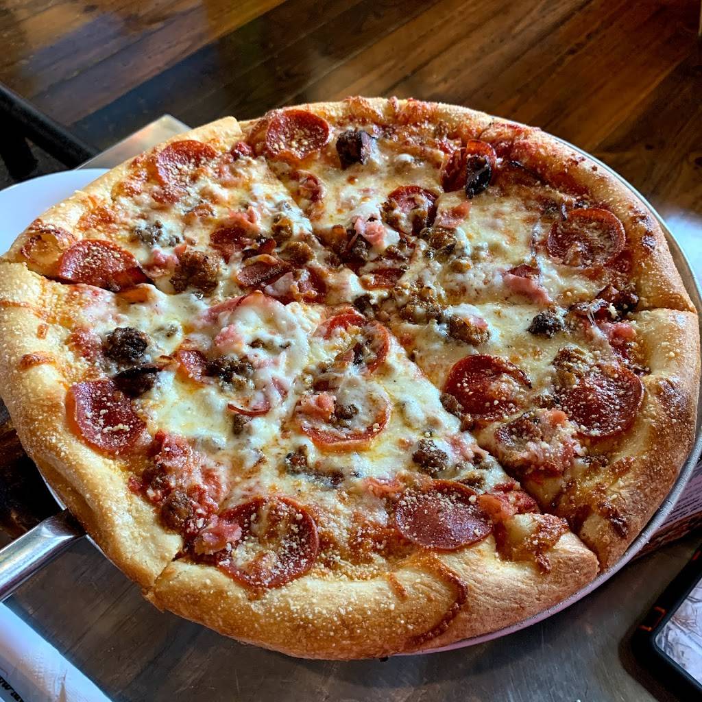 Mellow Mushroom | meal takeaway | 4250 Burbank Dr, Baton Rouge, LA 70808, USA | 2254906355 OR +1 225-490-6355