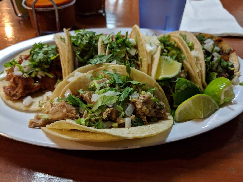 Los Portales | restaurant | 25-08 Broadway, Astoria, NY 11105, USA | 7182046736 OR +1 718-204-6736