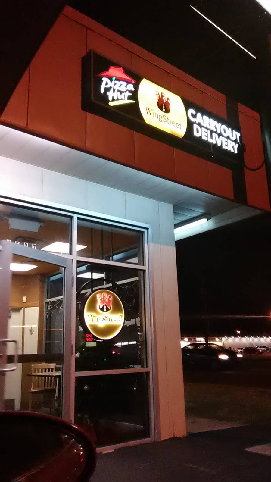 Pizza Hut | restaurant | 4537 Shadeland Ave, Indianapolis, IN 46226, USA | 3175477676 OR +1 317-547-7676