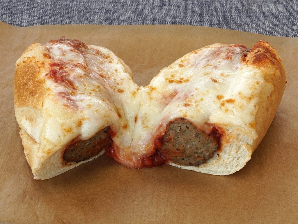 Pizzeria Lucca | restaurant | 7250 Cedar Lake Rd, St Louis Park, MN 55426, USA | 9523781745 OR +1 952-378-1745