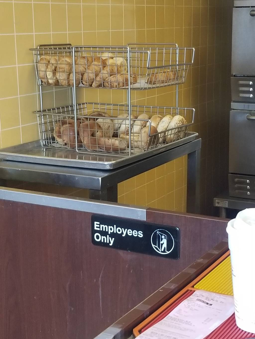 Dunkin Donuts | cafe | 515 Stewart Ave, Bethpage, NY 11714, USA | 5164701613 OR +1 516-470-1613