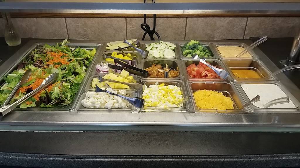 Laurendas Family Restaurant & Catering | bakery | 300 S Line St, Greer, SC 29651, USA | 8648483012 OR +1 864-848-3012