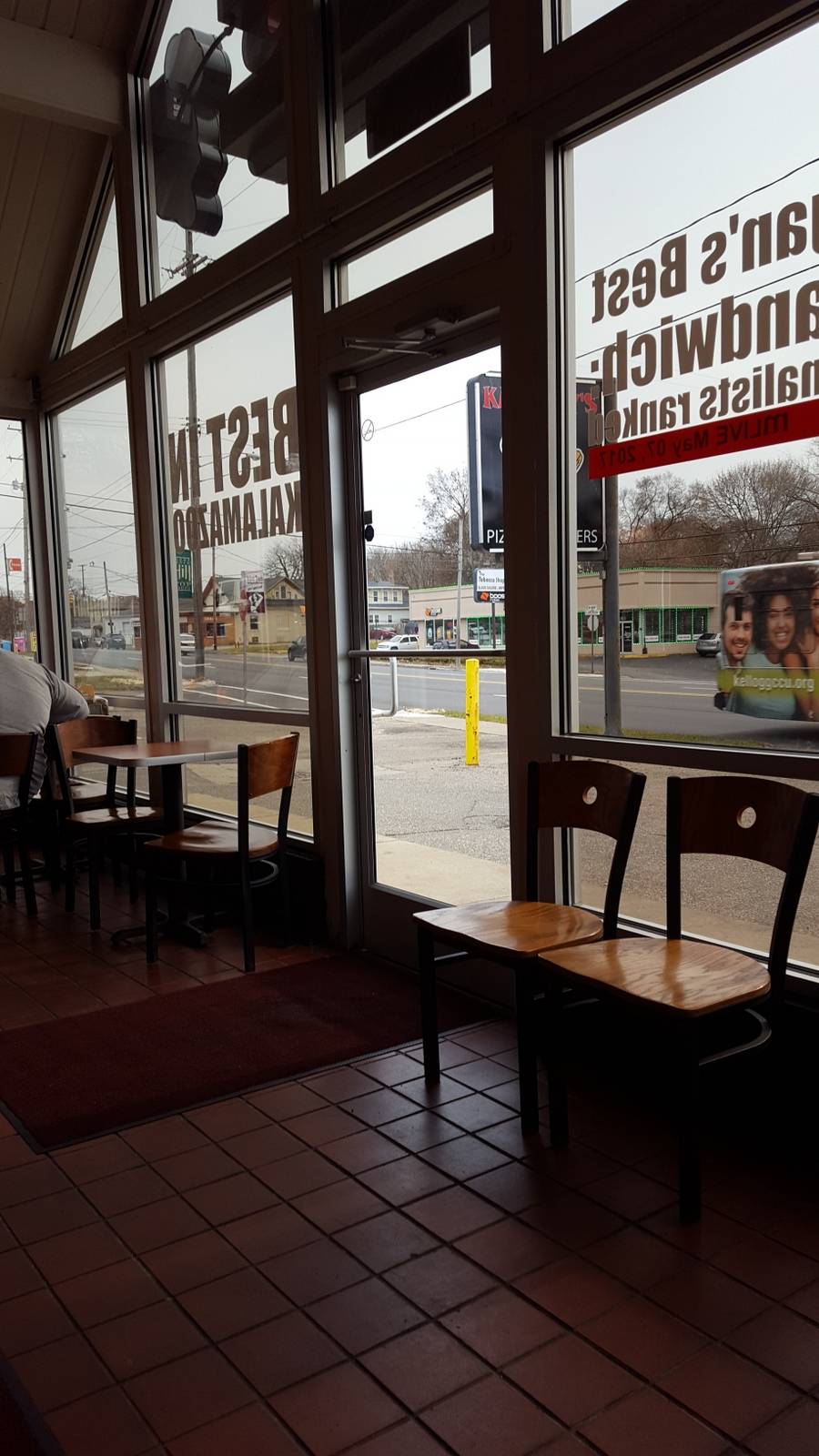 Kazoopys Pizza & Grinders Westwood | restaurant | 1908 W Main St, Kalamazoo, MI 49006, USA | 2697751100 OR +1 269-775-1100