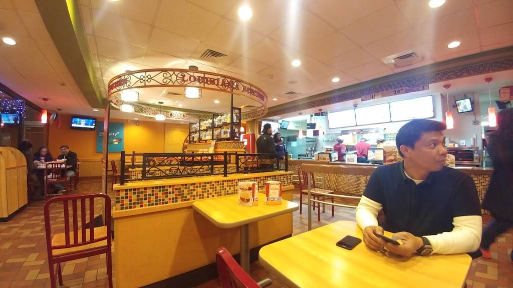Popeyes Louisiana Kitchen | restaurant | 35 Whalley Ave, New Haven, CT 06511, USA | 2035627674 OR +1 203-562-7674