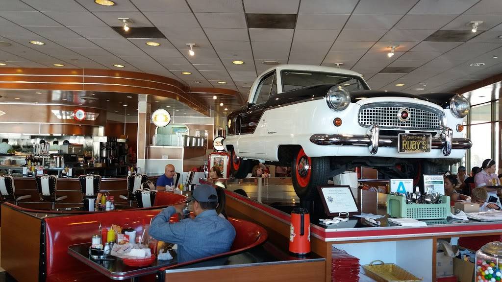 Rubys Diner | restaurant | 100 Citadel Dr #222, Commerce, CA 90040, USA | 3233827829 OR +1 323-382-7829