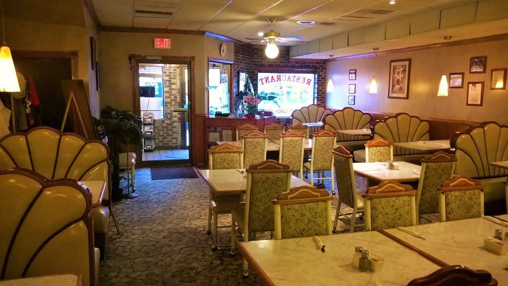 Sunmist Cafe | restaurant | 319 E Walworth Ave, Delavan, WI 53115, USA | 2627409050 OR +1 262-740-9050