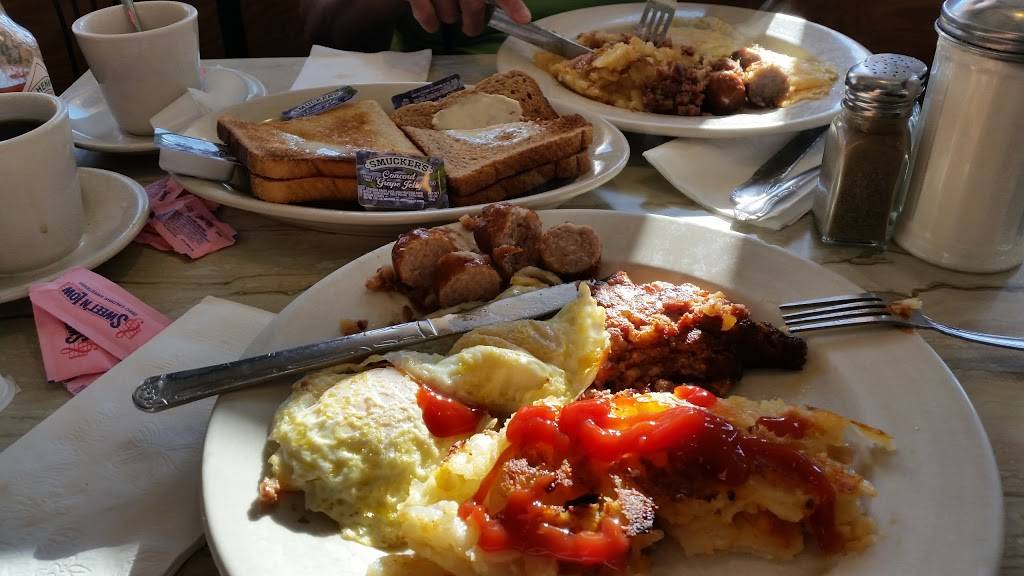 The Plaza Diner | restaurant | 126 Bloomfield Ave, Bloomfield, NJ 07003, USA | 9737483646 OR +1 973-748-3646