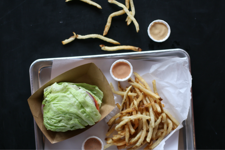 Hat Creek Burger Co. | restaurant | 3321 E Broad St, Mansfield, TX 76063, USA | 8174052979 OR +1 817-405-2979