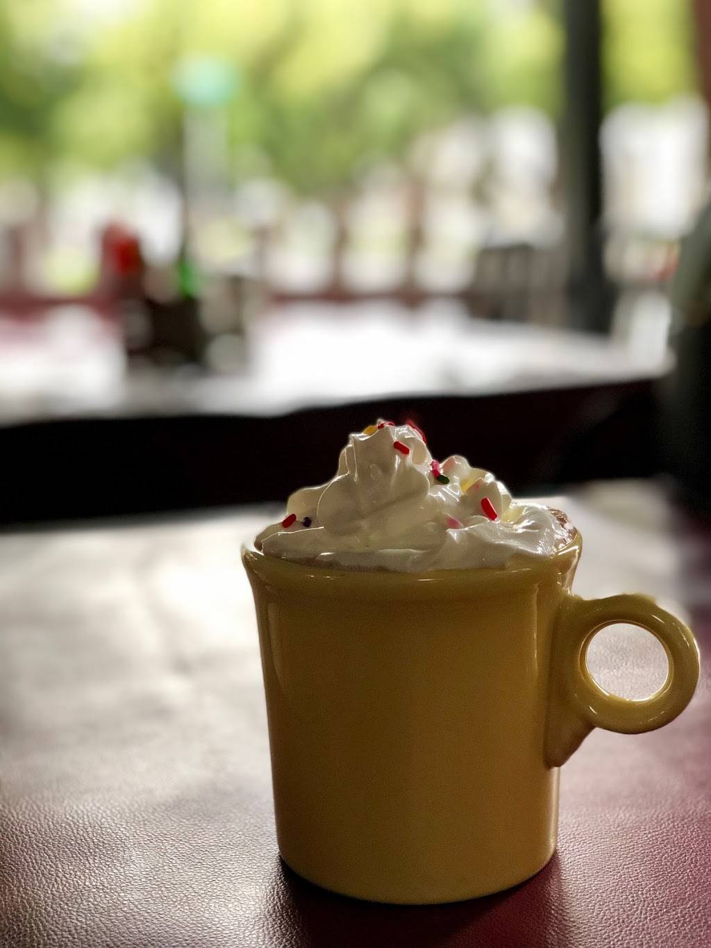 Mollys Souper | restaurant | 388 N 1st Ave, Upland, CA 91786, USA | 9099821114 OR +1 909-982-1114