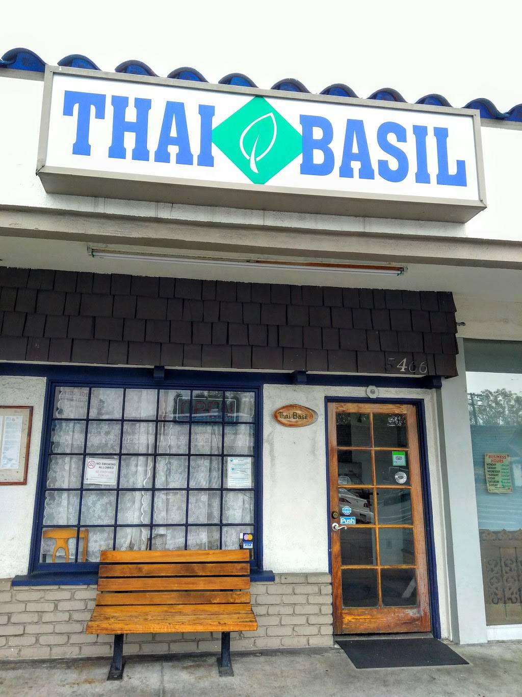 Thai Basil | restaurant | 5466 Del Amo Blvd, Long Beach, CA 90808, USA | 5629381452 OR +1 562-938-1452