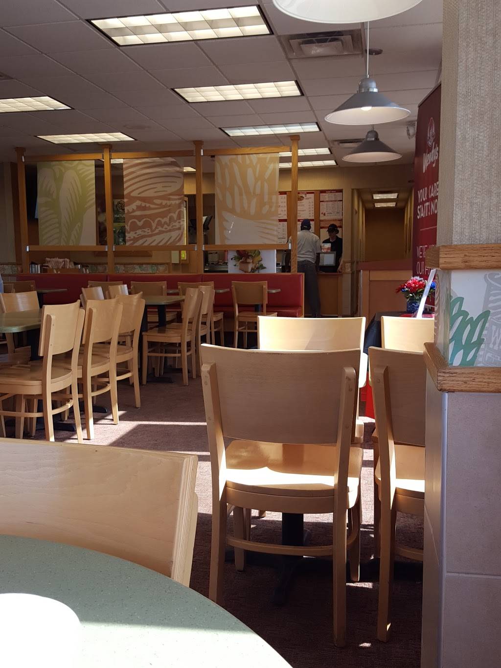 Wendys | restaurant | 8309 Golf Rd, Niles, IL 60714, USA | 8479654423 OR +1 847-965-4423