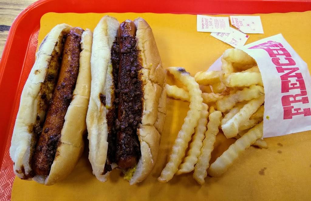 Yoccos The Hot Dog King | restaurant | 225 PA-100, Allentown, PA 18106, USA | 6103983939 OR +1 610-398-3939