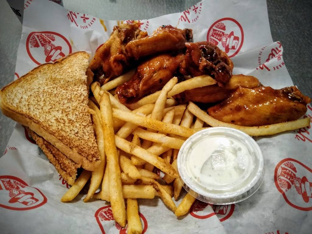 Slim Chickens | restaurant | 218 E Main St, Hendersonville, TN 37075, USA | 6159915150 OR +1 615-991-5150