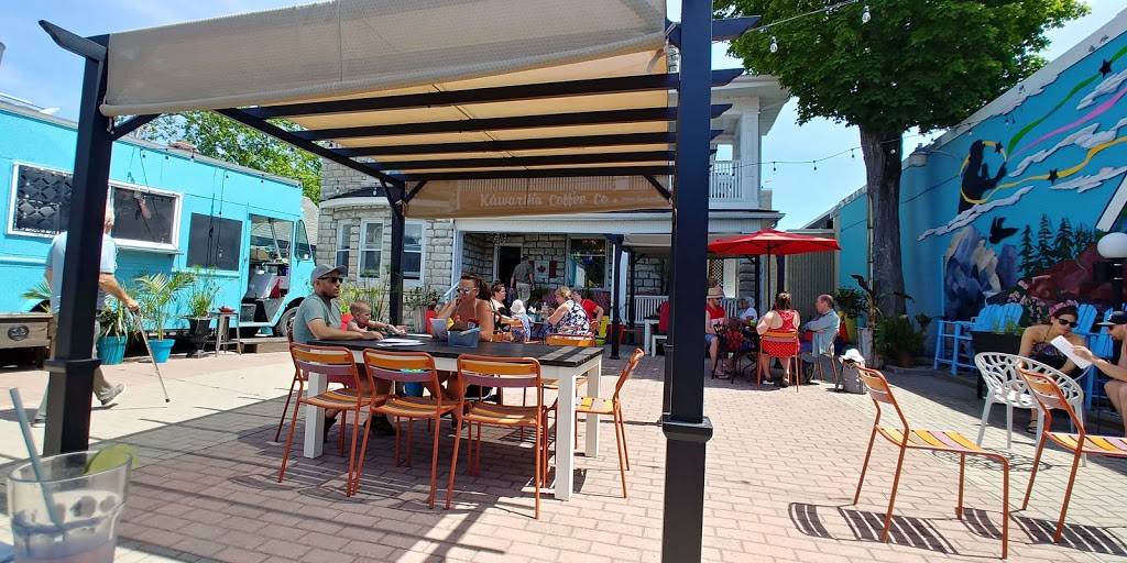 Kawartha Coffee Company | restaurant | 58 Bolton St, Bobcaygeon, ON K0M 1A0, Canada | 7057381500 OR +1 705-738-1500