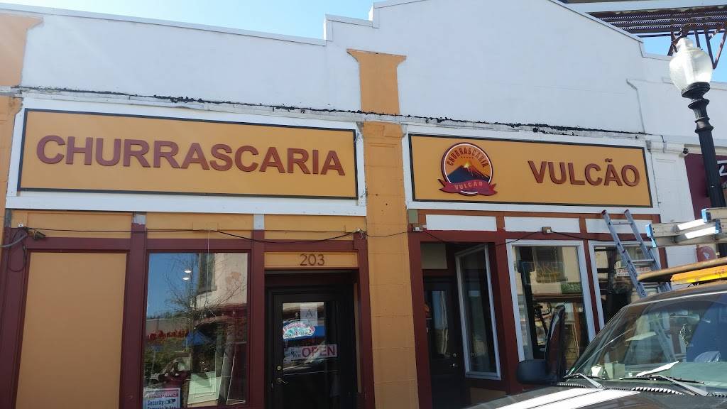 DBennys Subs & More | restaurant | 208 Adams St, Dorchester, MA 02122, USA | 6172870038 OR +1 617-287-0038