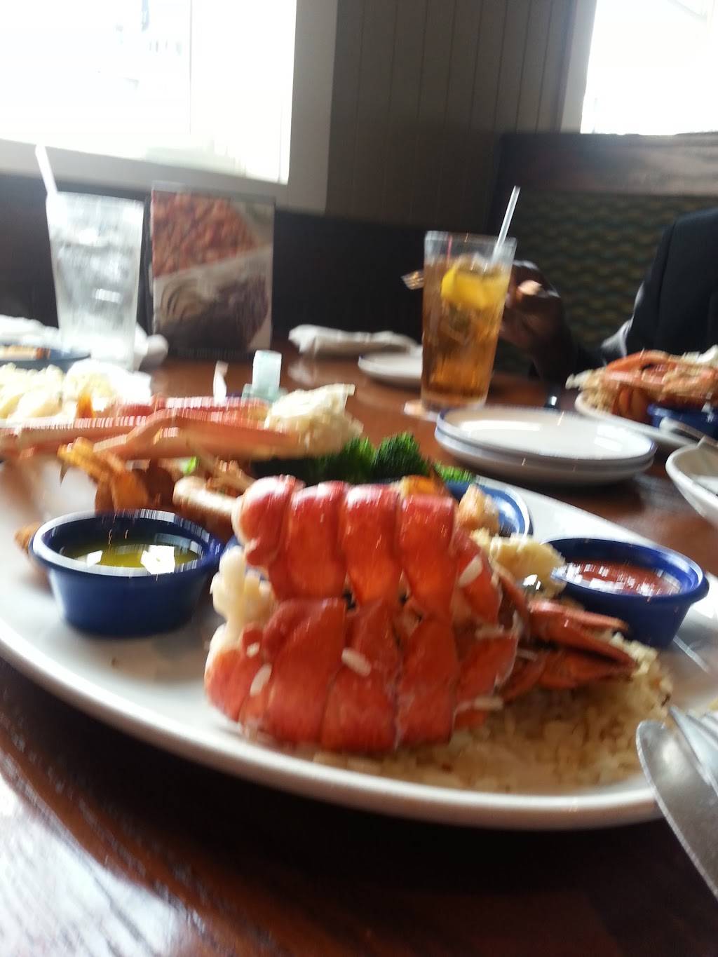 Red Lobster | restaurant | 1010 N Wesleyan Blvd, Rocky Mount, NC 27804, USA | 2529372190 OR +1 252-937-2190
