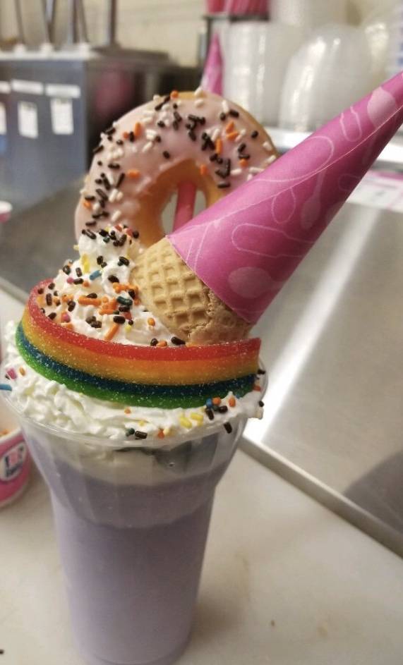 Dunkin | bakery | 212 S Main St, Cleveland, GA 30528, USA | 7068652072 OR +1 706-865-2072