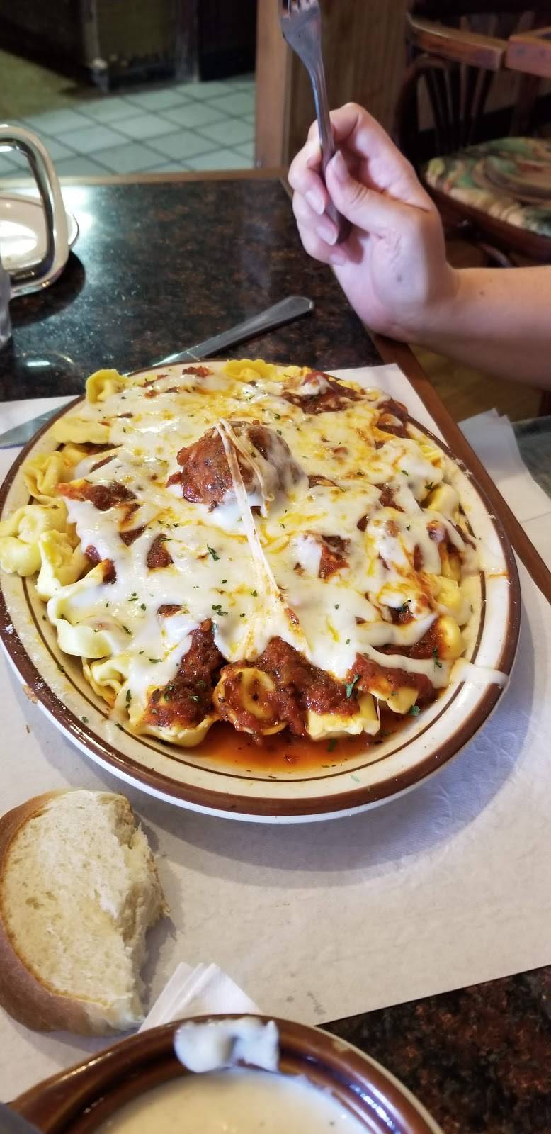 Briandis Restaurant | restaurant | 202 S Tamiami Trail, Nokomis, FL 34275, USA | 9414889511 OR +1 941-488-9511